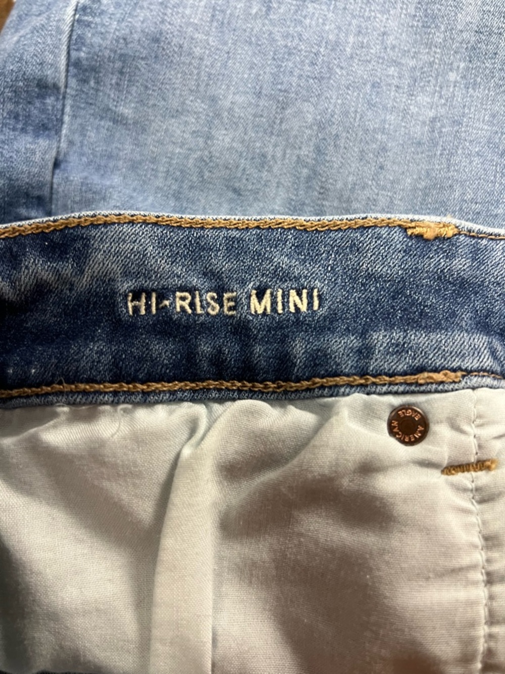 American Eagle Hi-Rise Mini Denim Skirt Size 6 Distressed Raw Hem - Picture 5 of 7